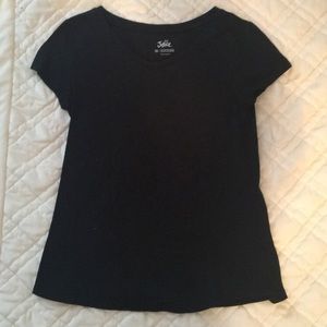 Black tee
